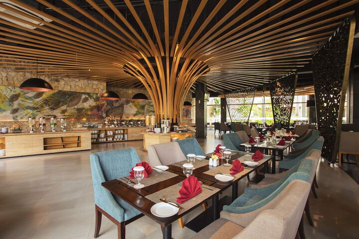 Dining Photos