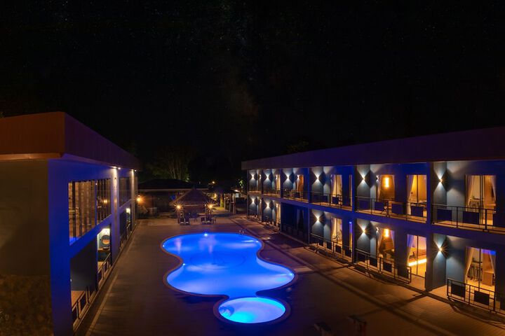 Pool 24 of 36