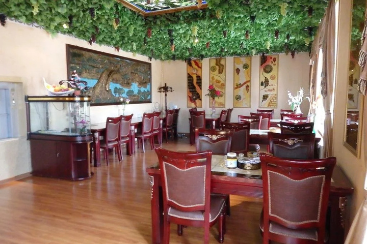 Dining 11 of 11