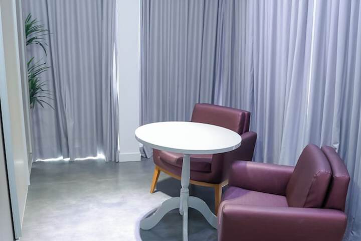 Room 40 of 100