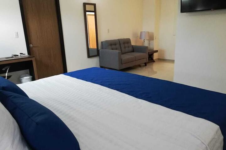 Room 8 of 25
