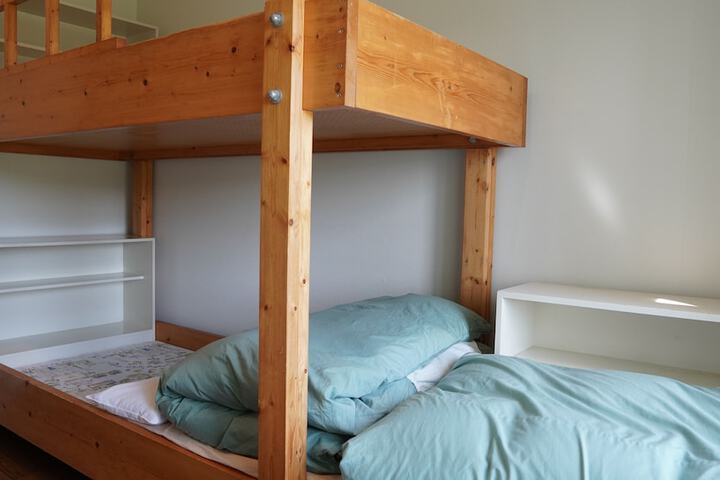 Room 6 of 46
