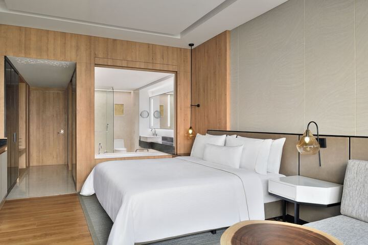 Room 28 of 123
