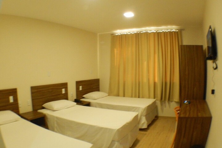 Room 14 of 50