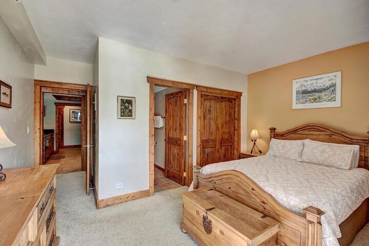 Room 3 of 44