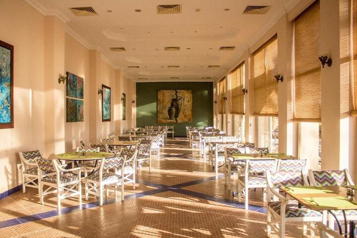 Dining 59 of 142
