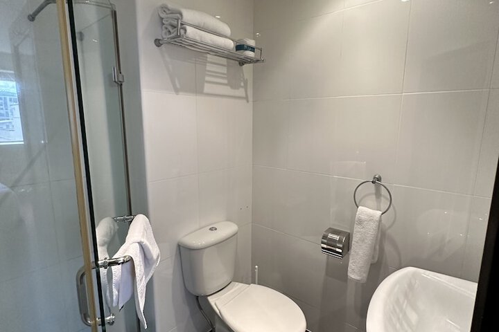 Room 93 of 116