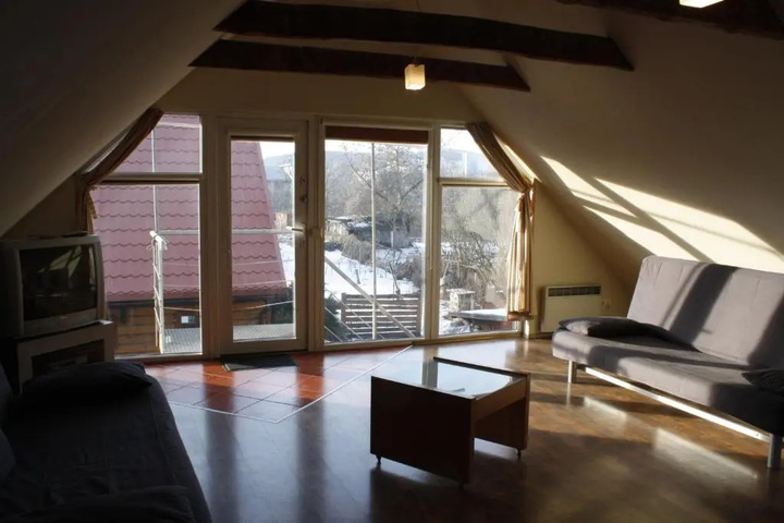 Room 2 of 12