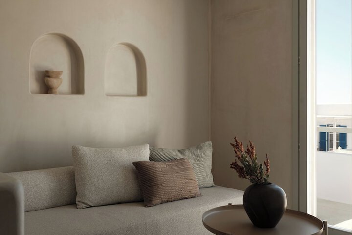 Room 41 of 85