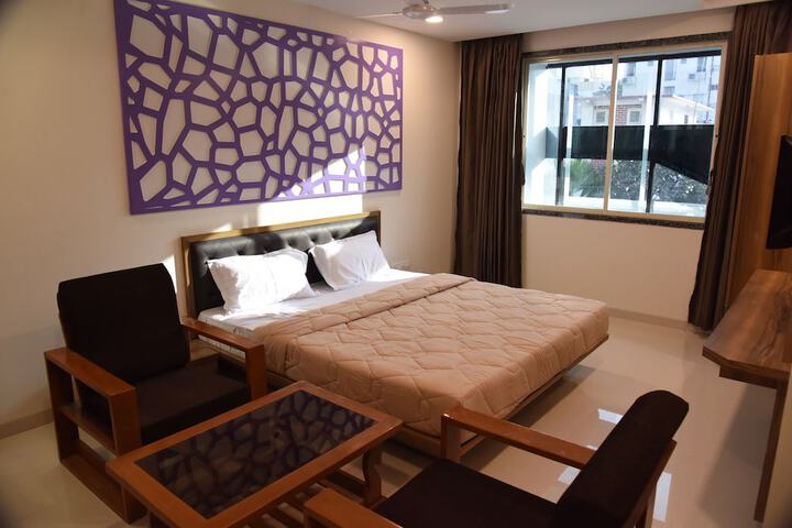 Room 15 of 54