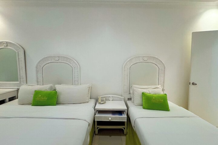 Room 50 of 164