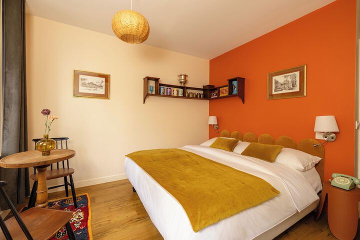 Room 7 of 70
