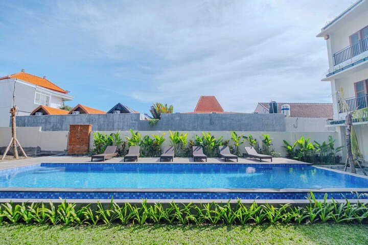 Pool 57 of 105