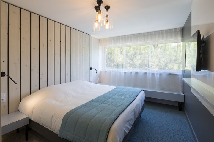 Room 6 of 36