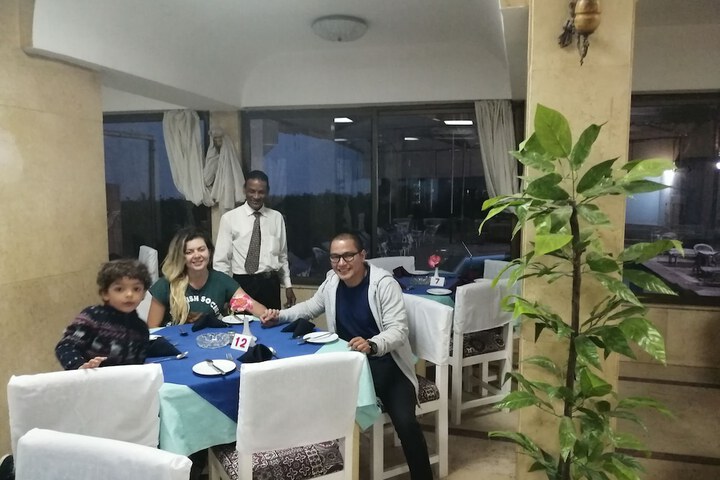 Dining 47 of 73