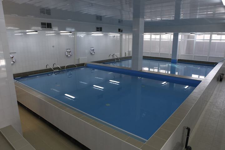 Hotel with Pool