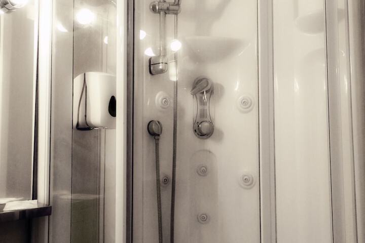 Room 25 of 54