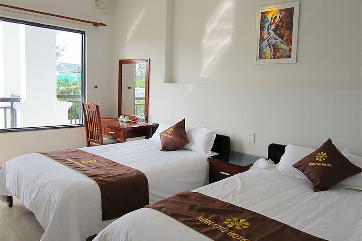 Room 7 of 36