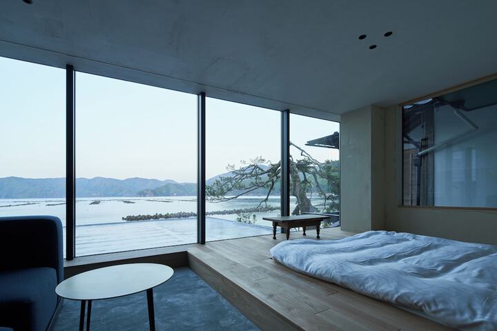 Room 2 of 20