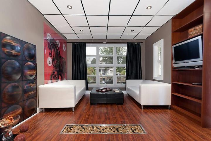 Room 2 of 44