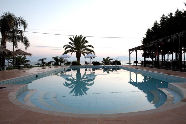 Pool 23 of 42