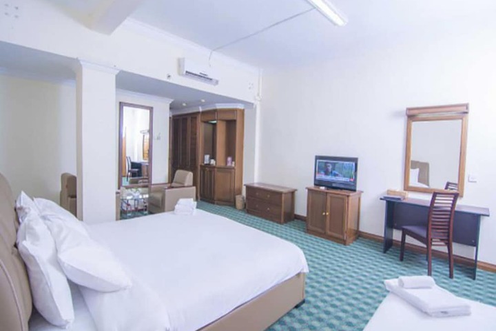 Room 36 of 72