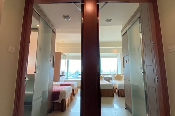 Room 8 of 36
