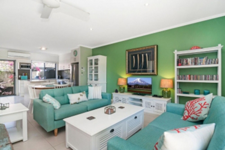 SURFERS PARADISE TOWNHOUSE