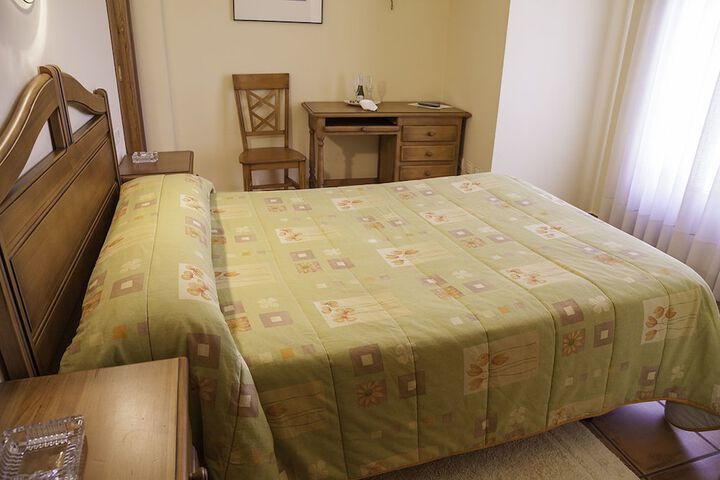 Room 8 of 51