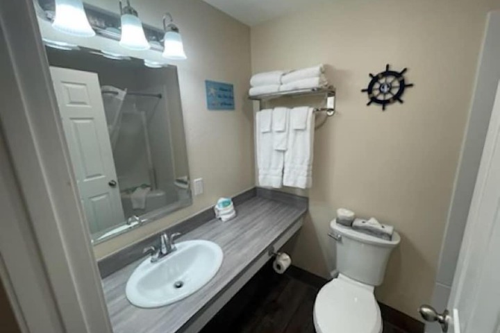 Room 114 of 136