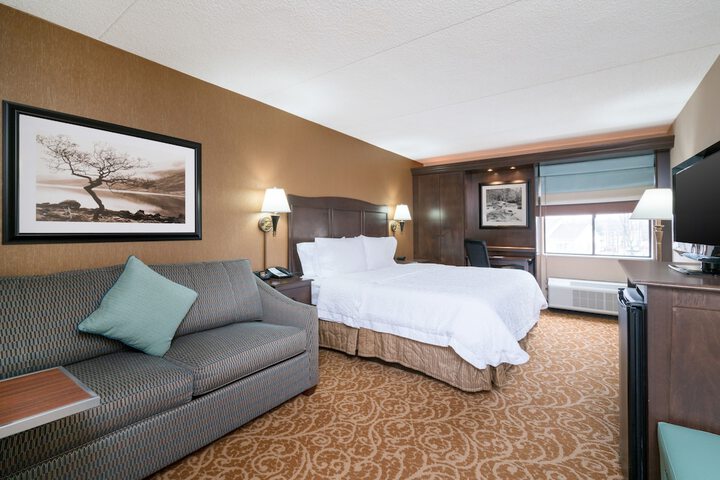 1 King Bed (17 of 17)