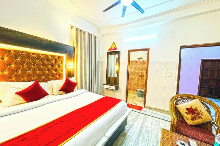Room 21 of 33