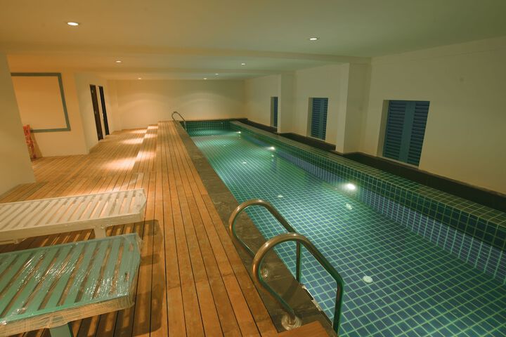 Pool 50 of 132