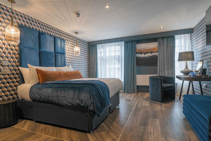 Room 34 of 46