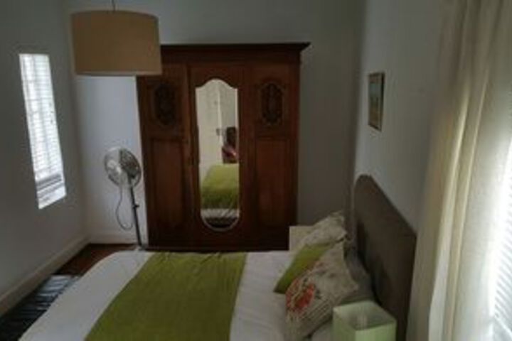 Room 13 of 36
