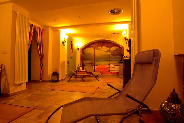 Spa 28 of 40