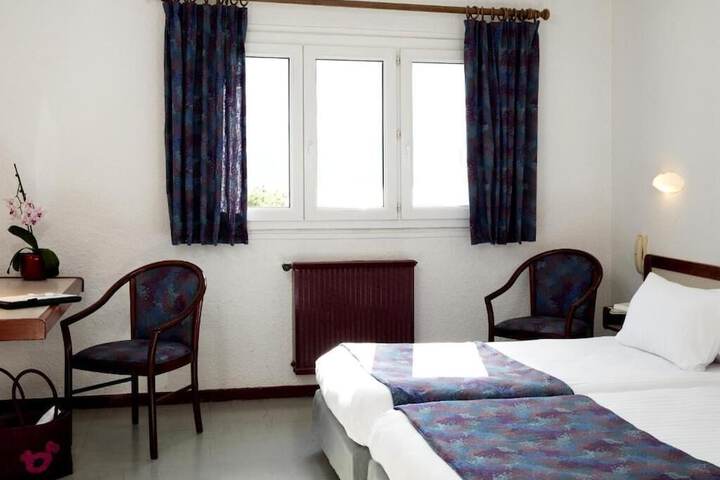 Room 12 of 45
