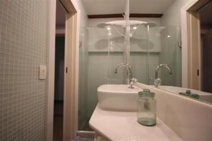 Room 2 of 15
