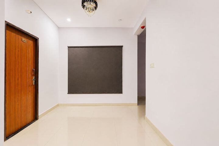 Room 21 of 32
