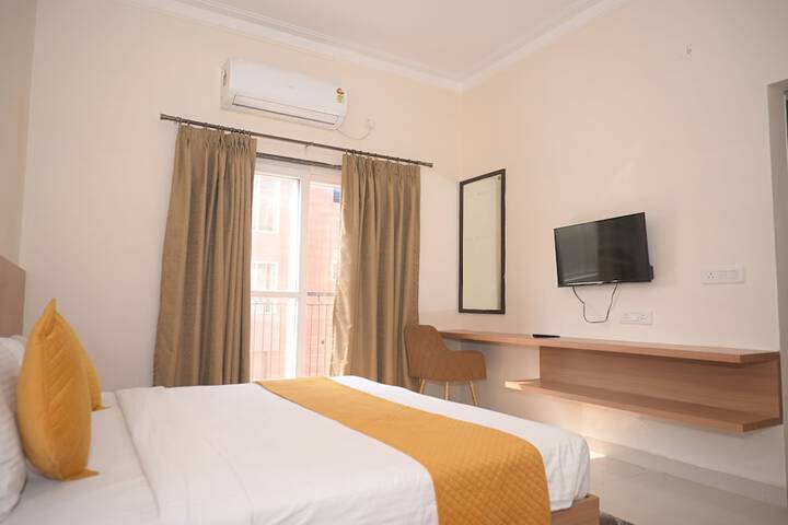 Room 20 of 35