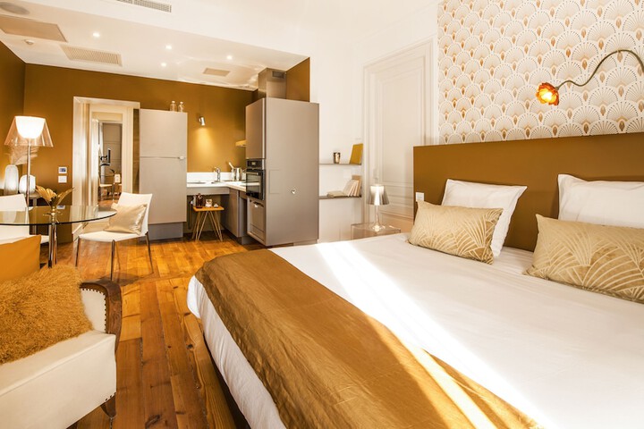 Room 345 of 780