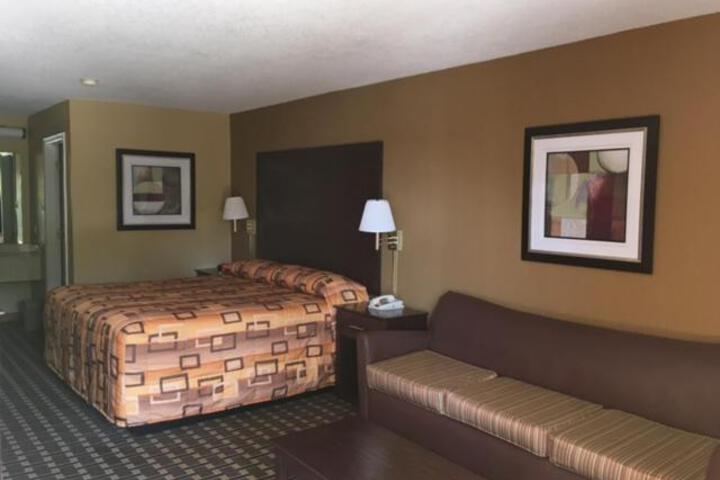 1 King Bed (1 of 3)
