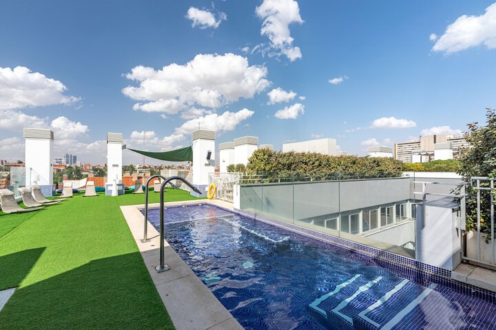 Exterior of Residencia Universitaria Resa Claudio Coello - Campus Accomodation