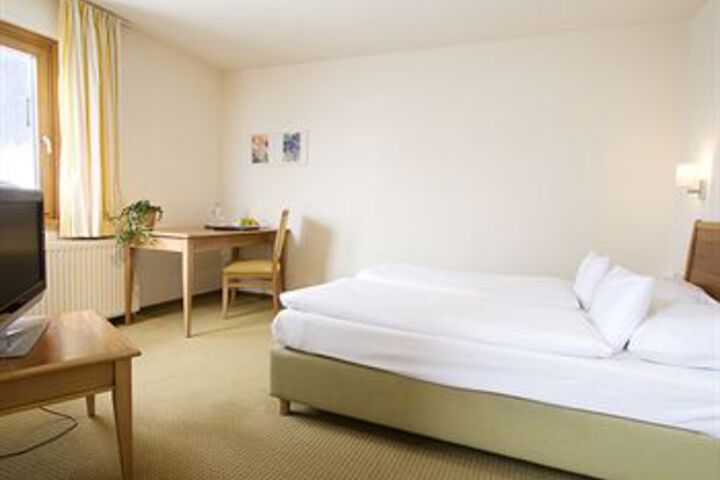Room 19 of 45
