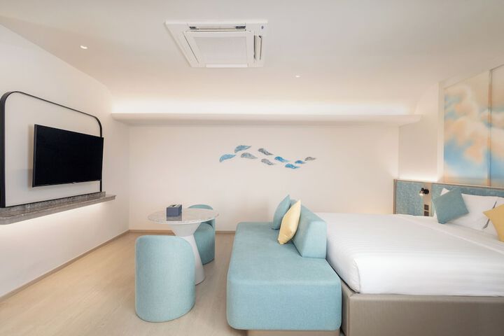 Room 14 of 74