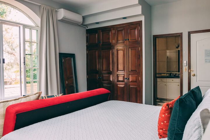 Room 8 of 51