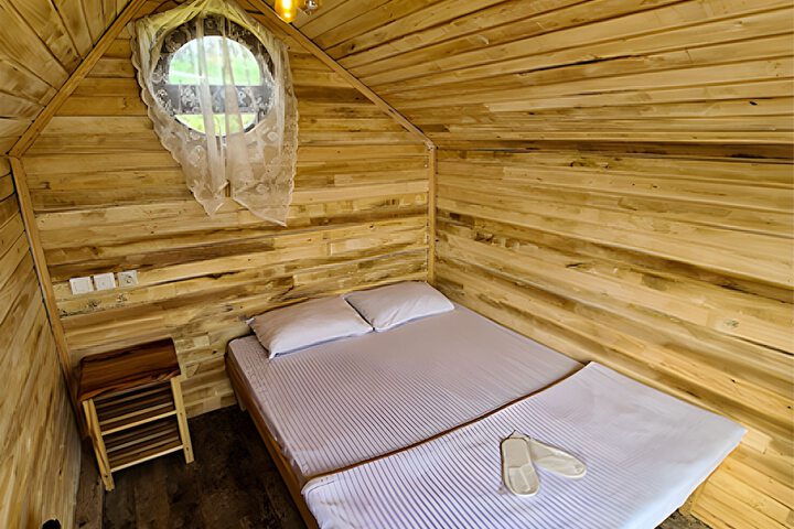 Room 40 of 98