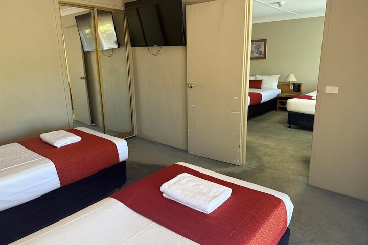 Room 19 of 46