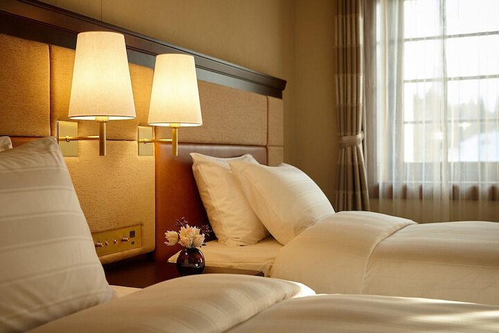 Room 70 of 223