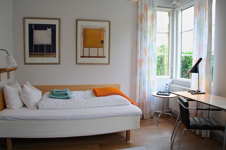 Room 5 of 41